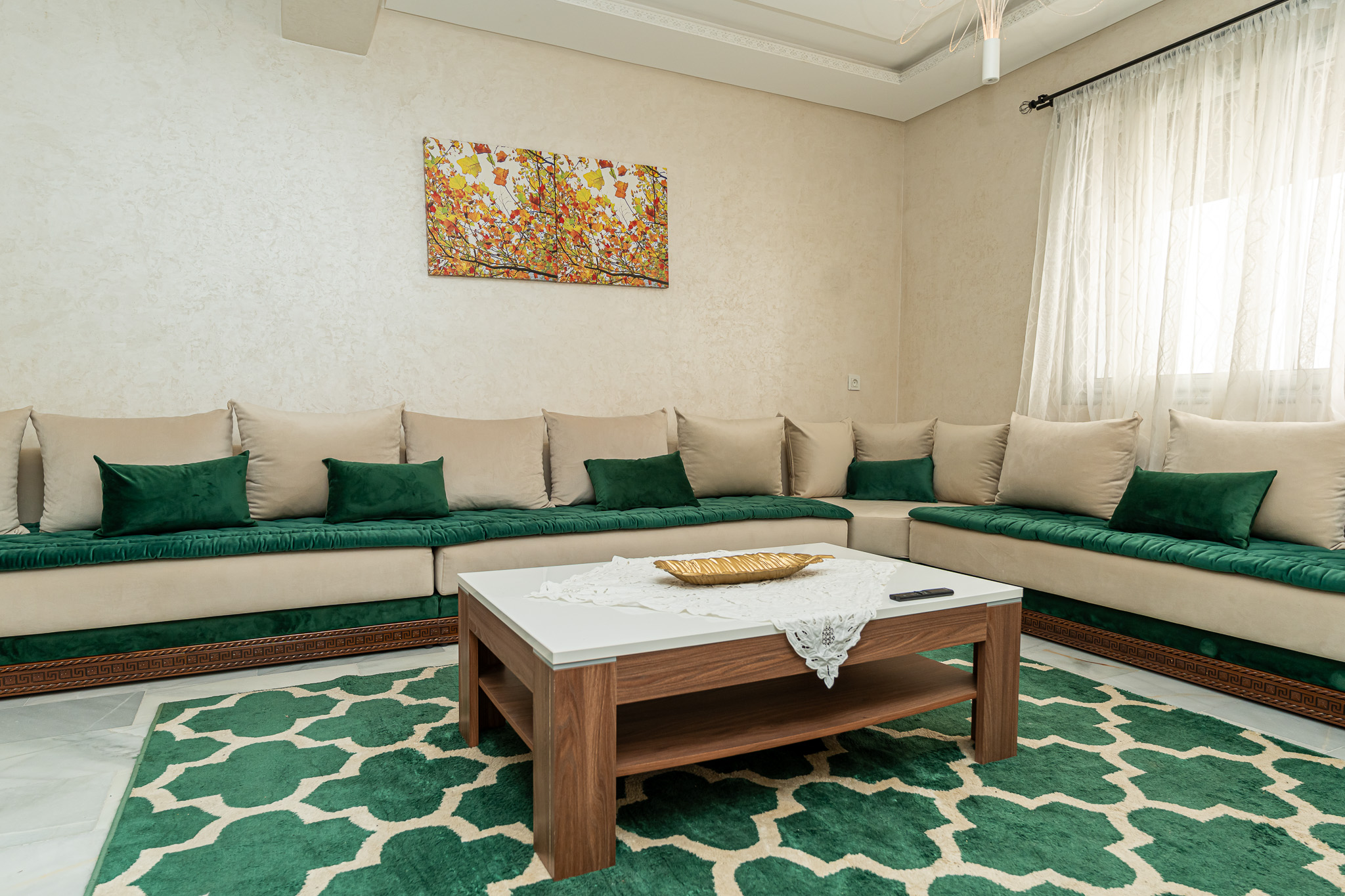 Instapklaar investeringsappartement — Place Mozart, Tanger — 80 m², 2 slpk, ondergrondse parking