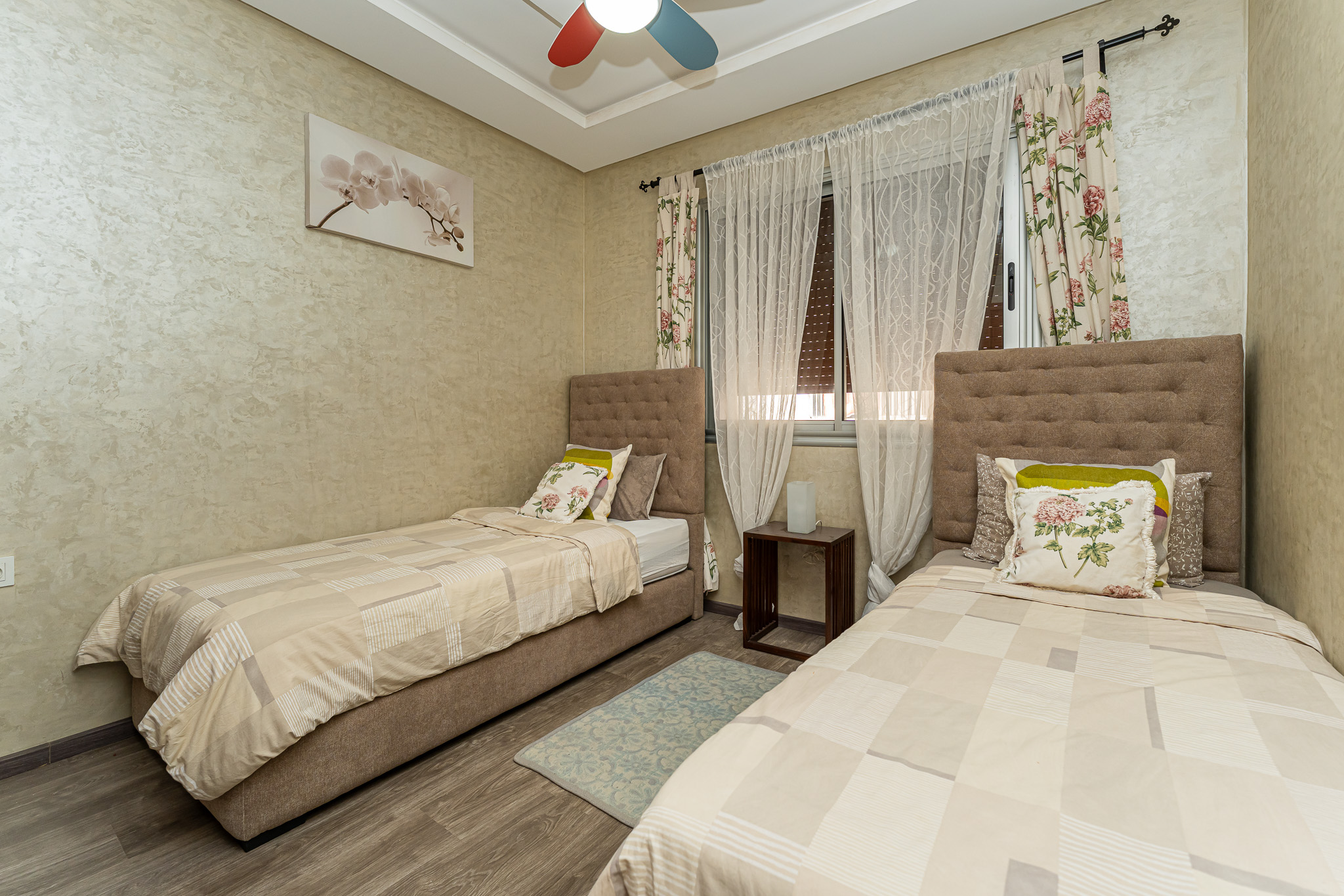 Instapklaar investeringsappartement — Place Mozart, Tanger — 80 m², 2 slpk, ondergrondse parking