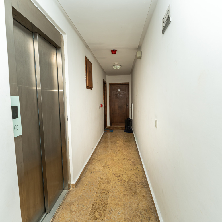 Instapklaar investeringsappartement — Place Mozart, Tanger — 80 m², 2 slpk, ondergrondse parking