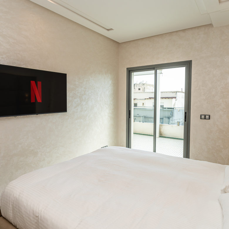 Stijlvol business-appartement — Executive Terrace, Tanger — 105m², 3slk, ondergrondse privé parkeerplaats