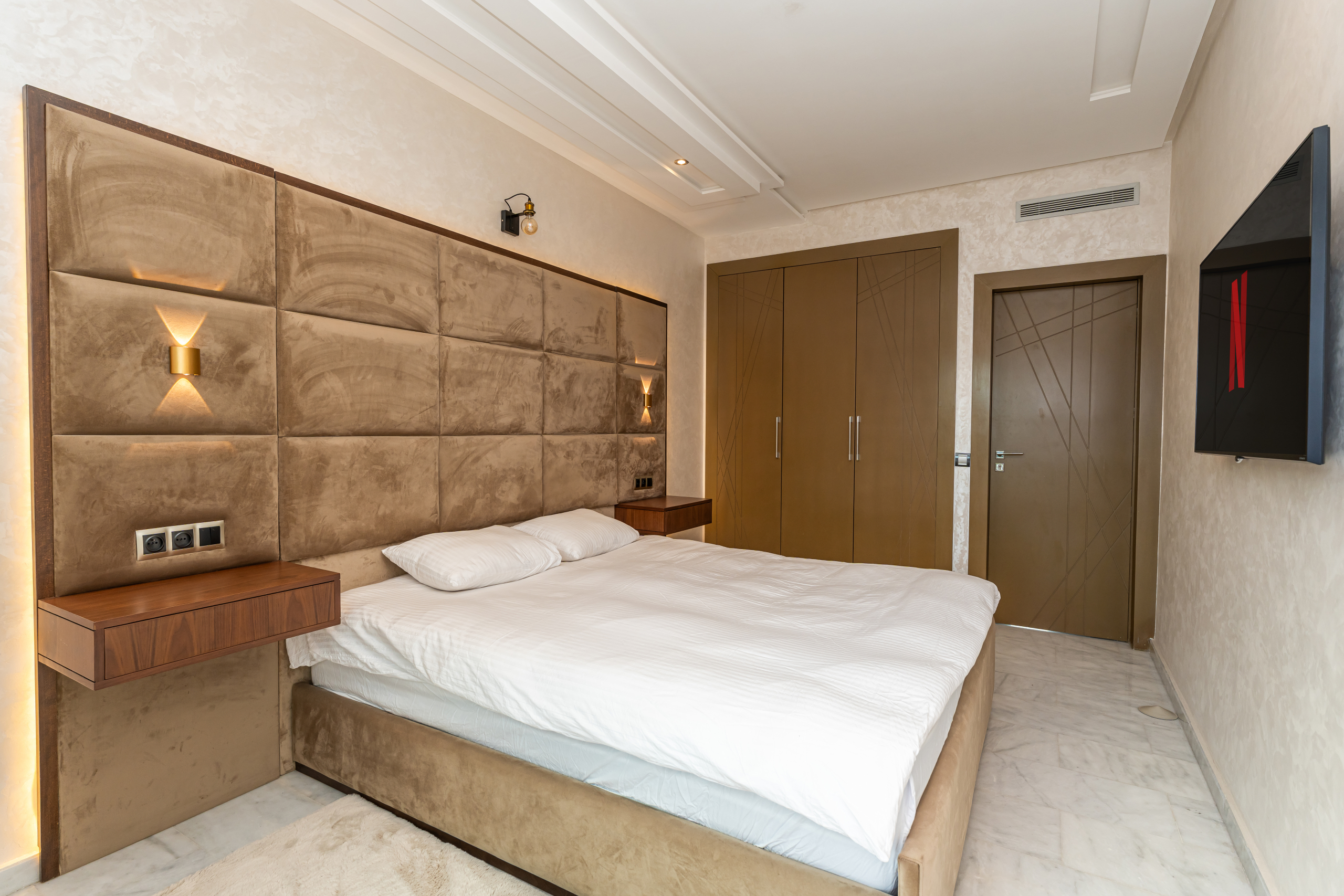 Stijlvol business-appartement — Executive Terrace, Tanger — 105m², 3slk, ondergrondse privé parkeerplaats