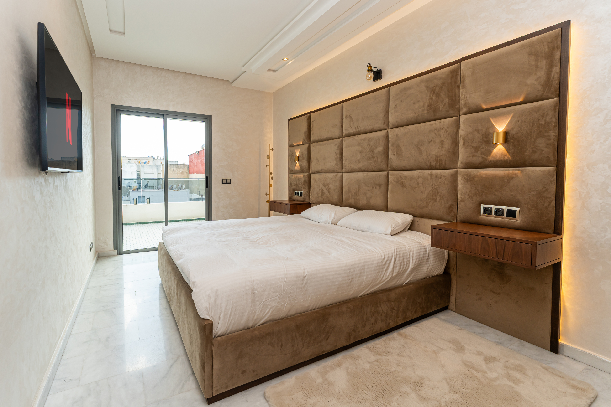Stijlvol business-appartement — Executive Terrace, Tanger — 105m², 3slk, ondergrondse privé parkeerplaats
