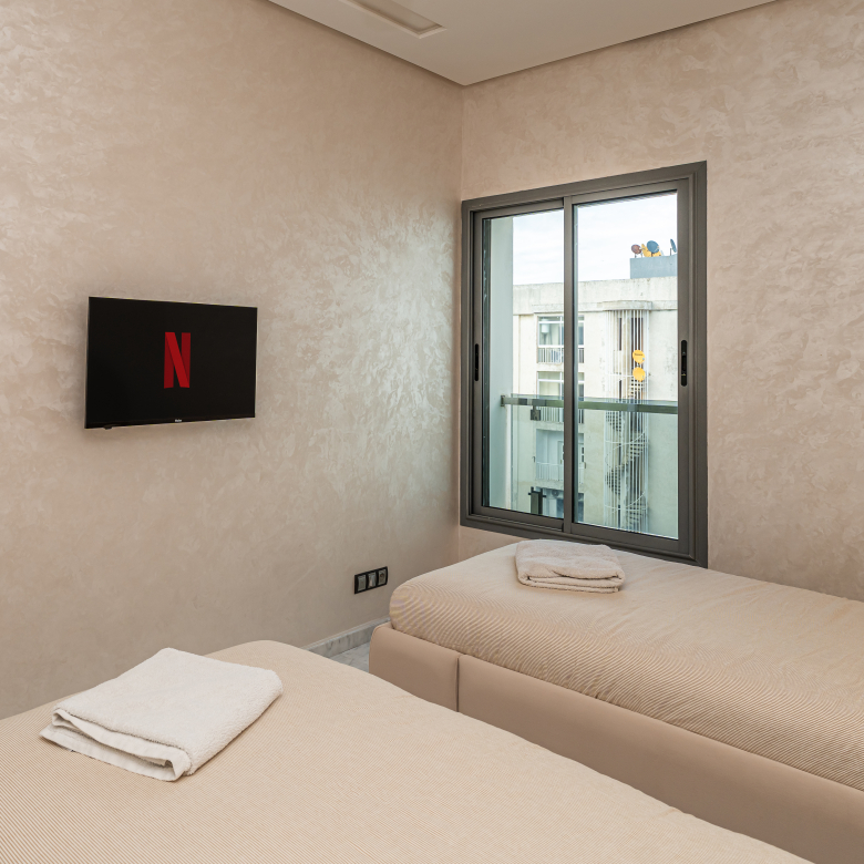 Stijlvol business-appartement — Executive Terrace, Tanger — 105m², 3slk, ondergrondse privé parkeerplaats