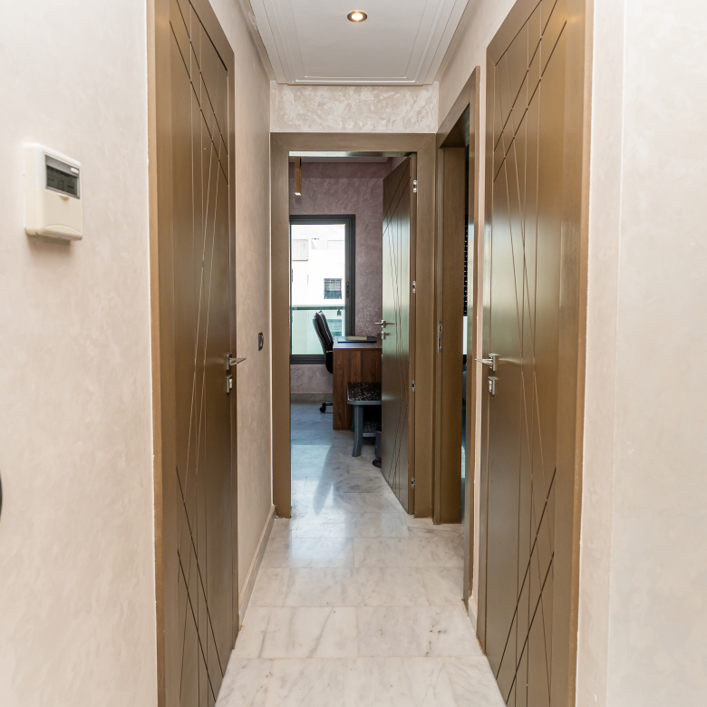 Stijlvol business-appartement — Executive Terrace, Tanger — 105m², 3slk, ondergrondse privé parkeerplaats