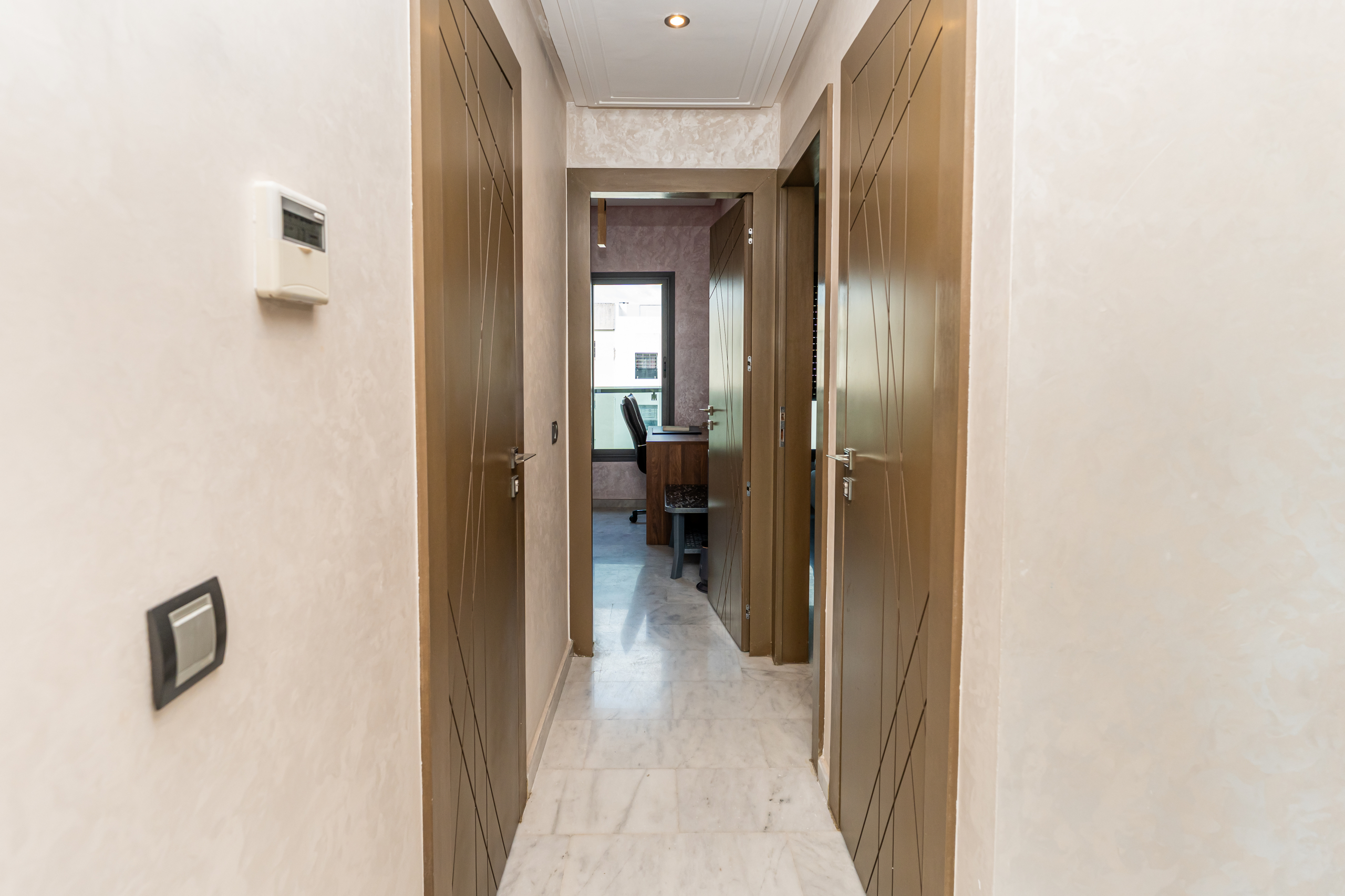 Stijlvol business-appartement — Executive Terrace, Tanger — 105m², 3slk, ondergrondse privé parkeerplaats
