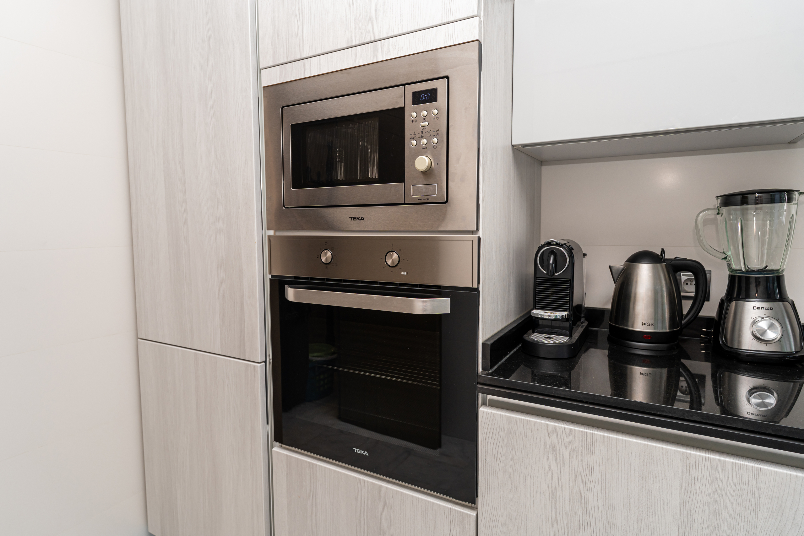 Stijlvol business-appartement — Executive Terrace, Tanger — 105m², 3slk, ondergrondse privé parkeerplaats