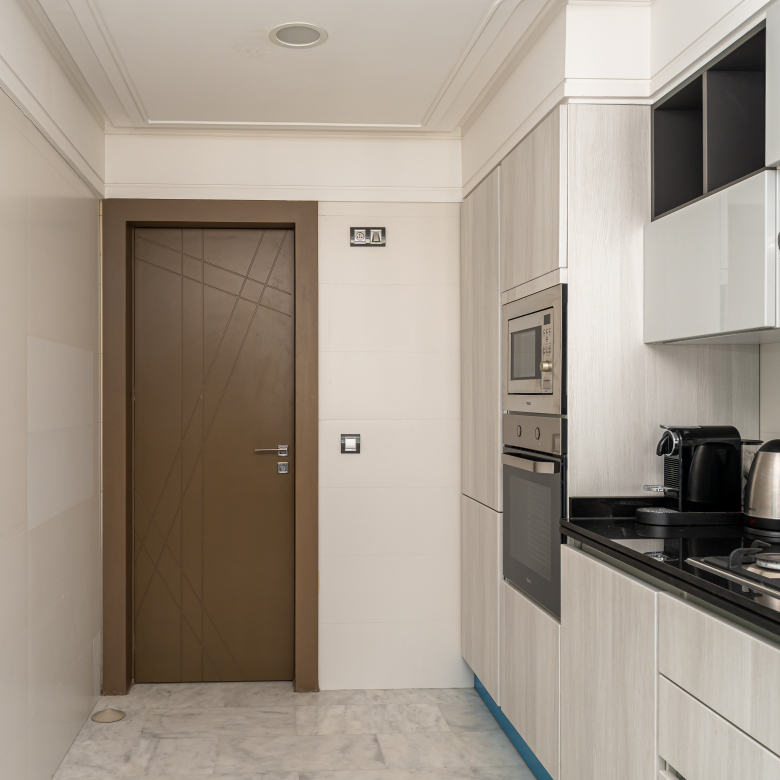 Stijlvol business-appartement — Executive Terrace, Tanger — 105m², 3slk, ondergrondse privé parkeerplaats