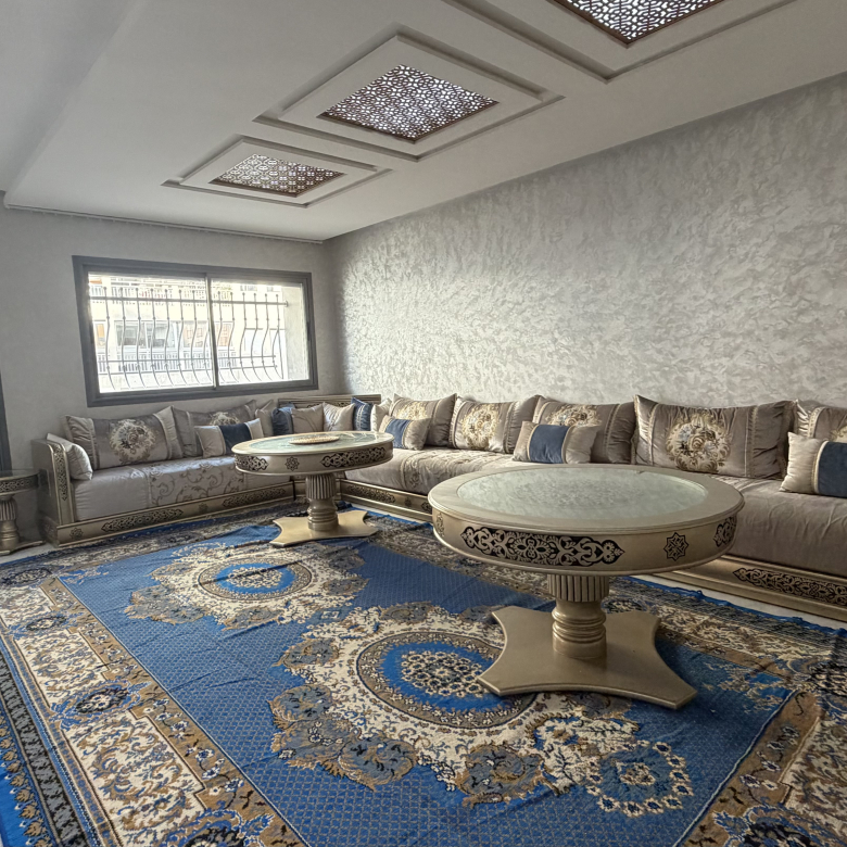 Centraal gelegen appartement — Lina, Avenue Moulay Ismail, Tanger — 101 m², 3 slpk