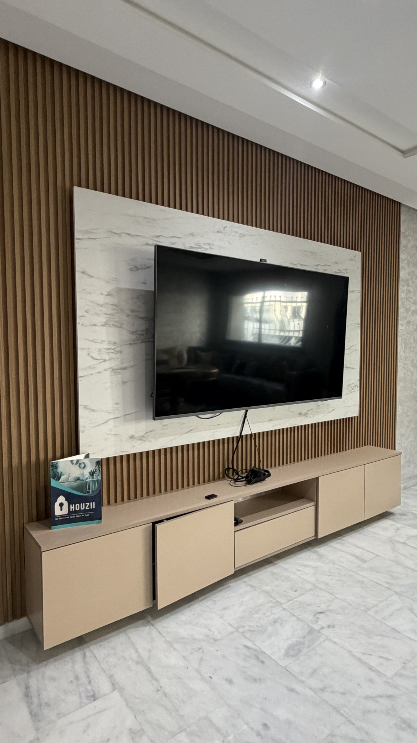 Centraal gelegen appartement — Lina, Avenue Moulay Ismail, Tanger — 101 m², 3 slpk