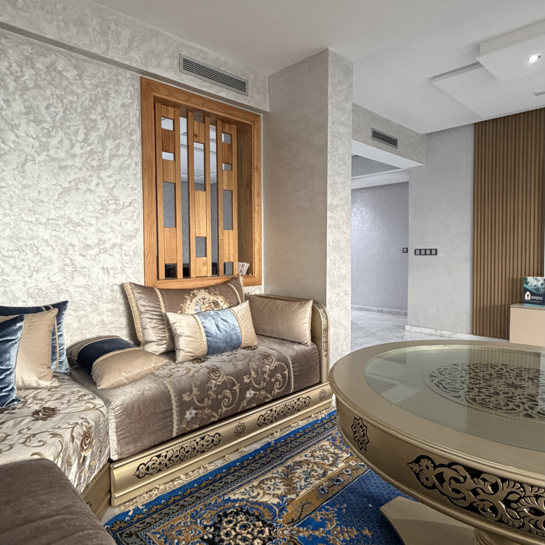 Centraal gelegen appartement — Lina, Avenue Moulay Ismail, Tanger — 101 m², 3 slpk