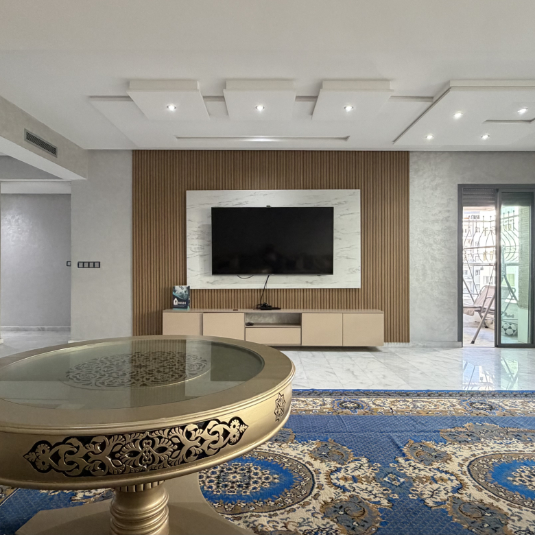 Centraal gelegen appartement — Lina, Avenue Moulay Ismail, Tanger — 101 m², 3 slpk