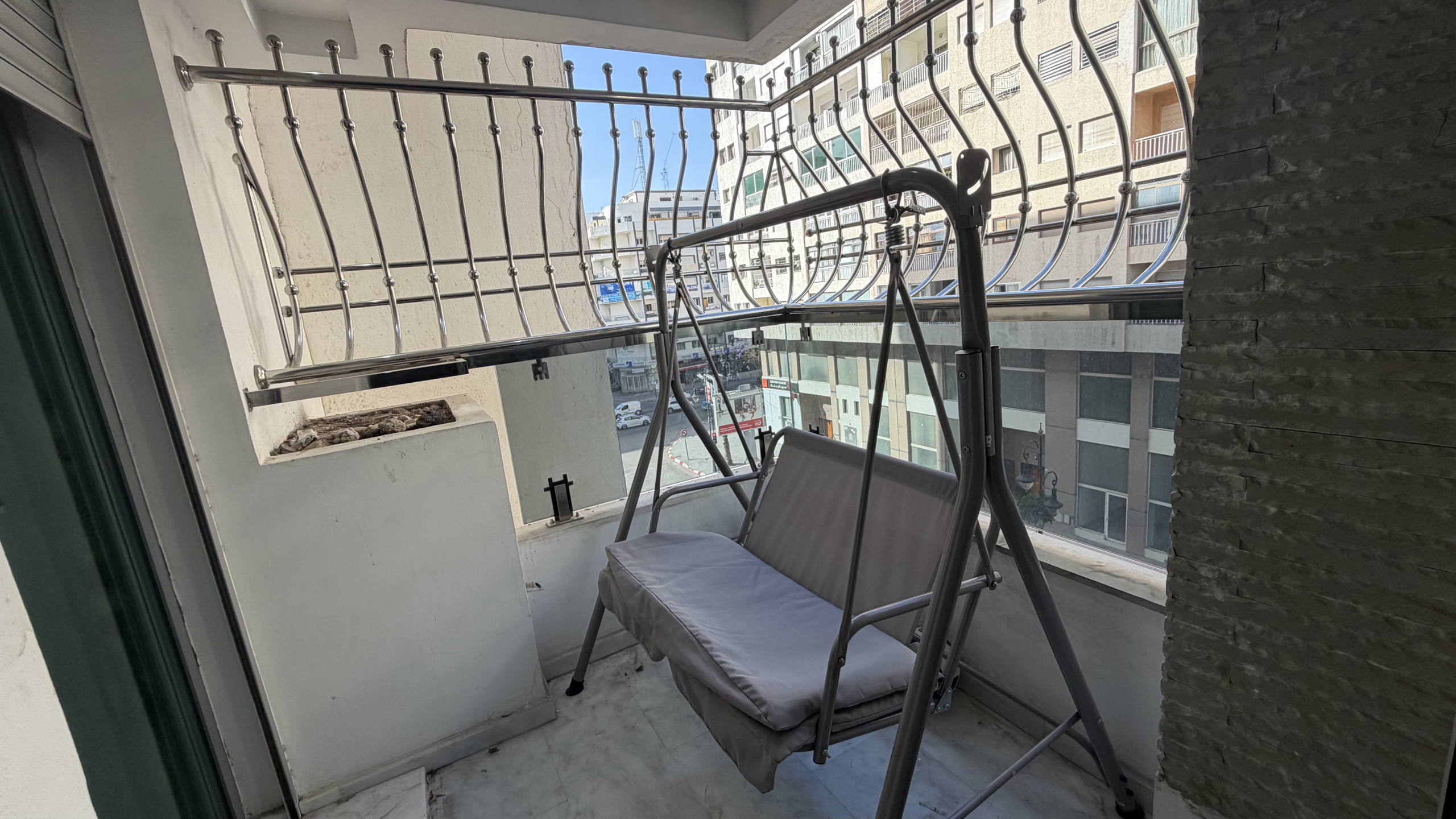 Centraal gelegen appartement — Lina, Avenue Moulay Ismail, Tanger — 101 m², 3 slpk