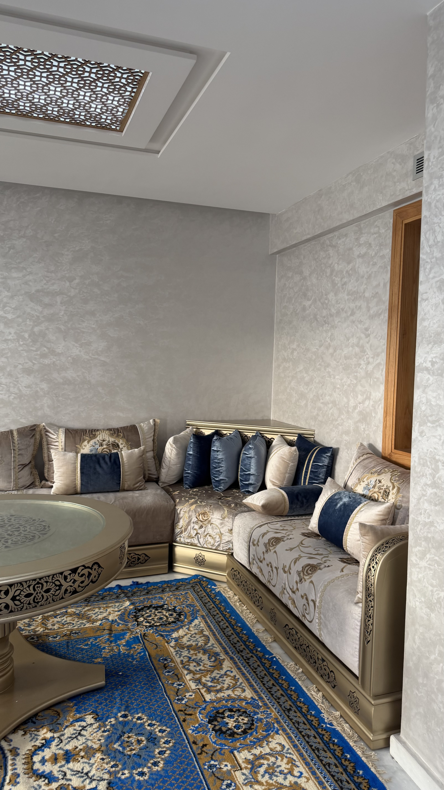 Centraal gelegen appartement — Lina, Avenue Moulay Ismail, Tanger — 101 m², 3 slpk