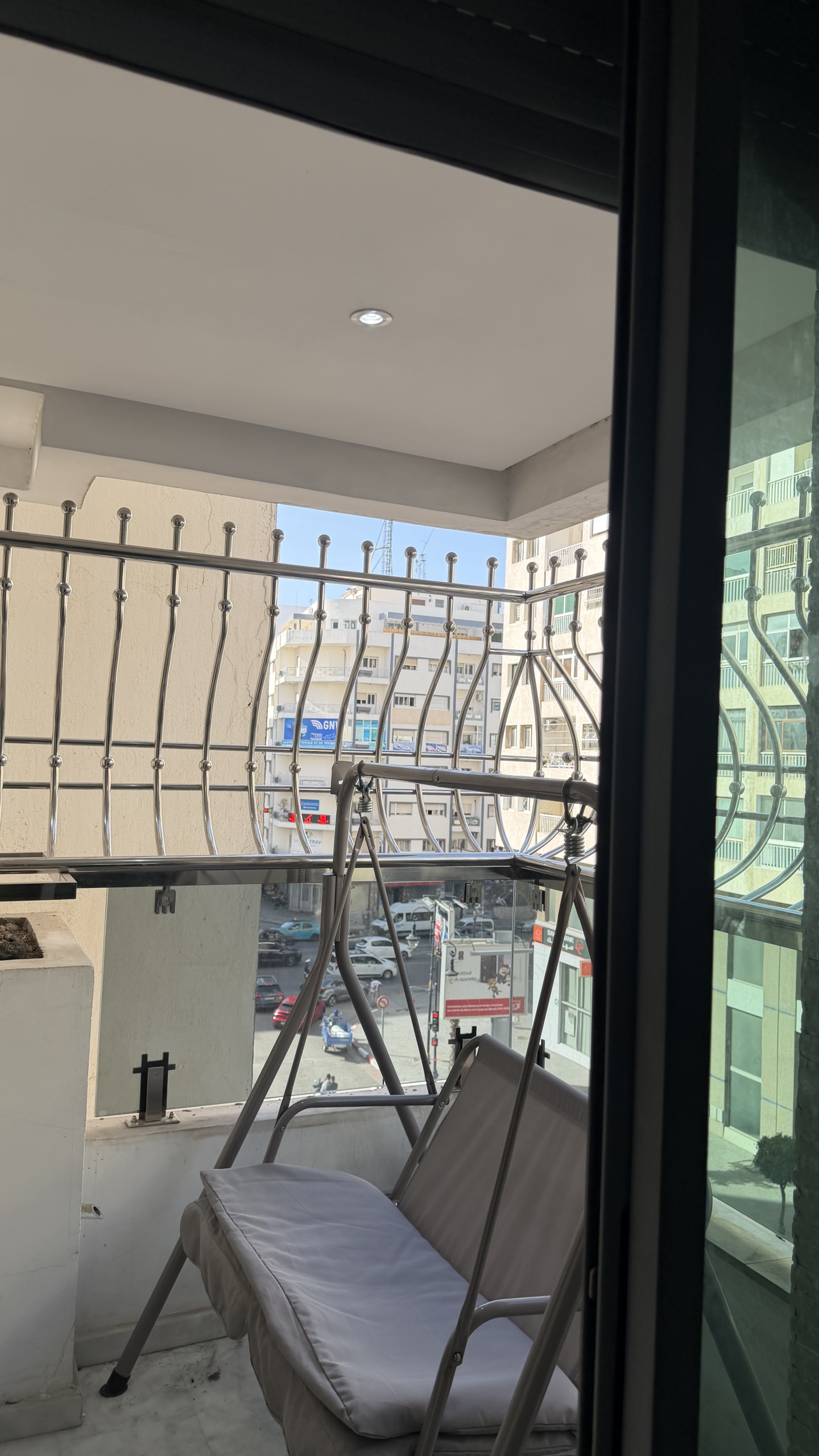 Centraal gelegen appartement — Lina, Avenue Moulay Ismail, Tanger — 101 m², 3 slpk