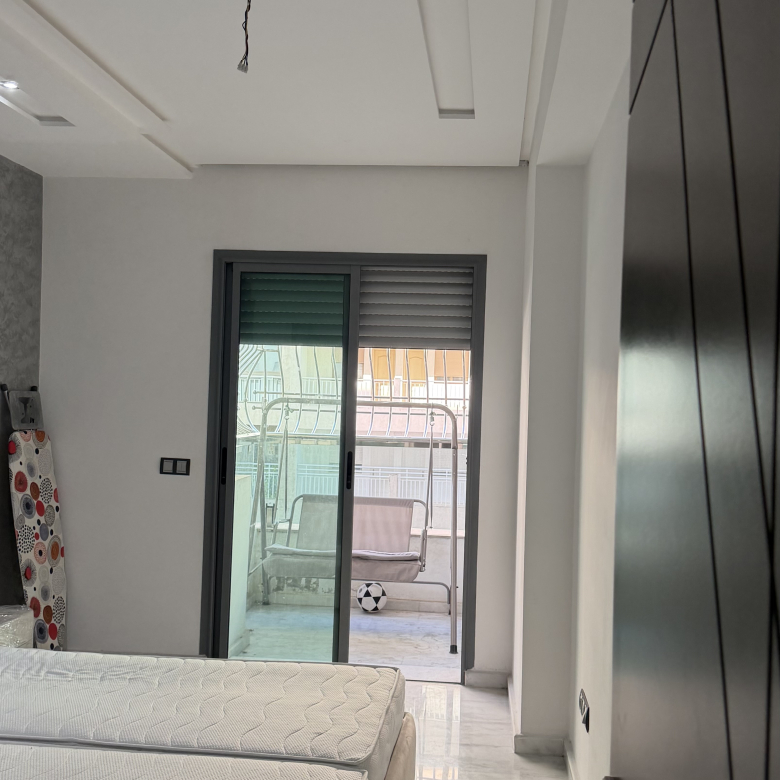 Centraal gelegen appartement — Lina, Avenue Moulay Ismail, Tanger — 101 m², 3 slpk