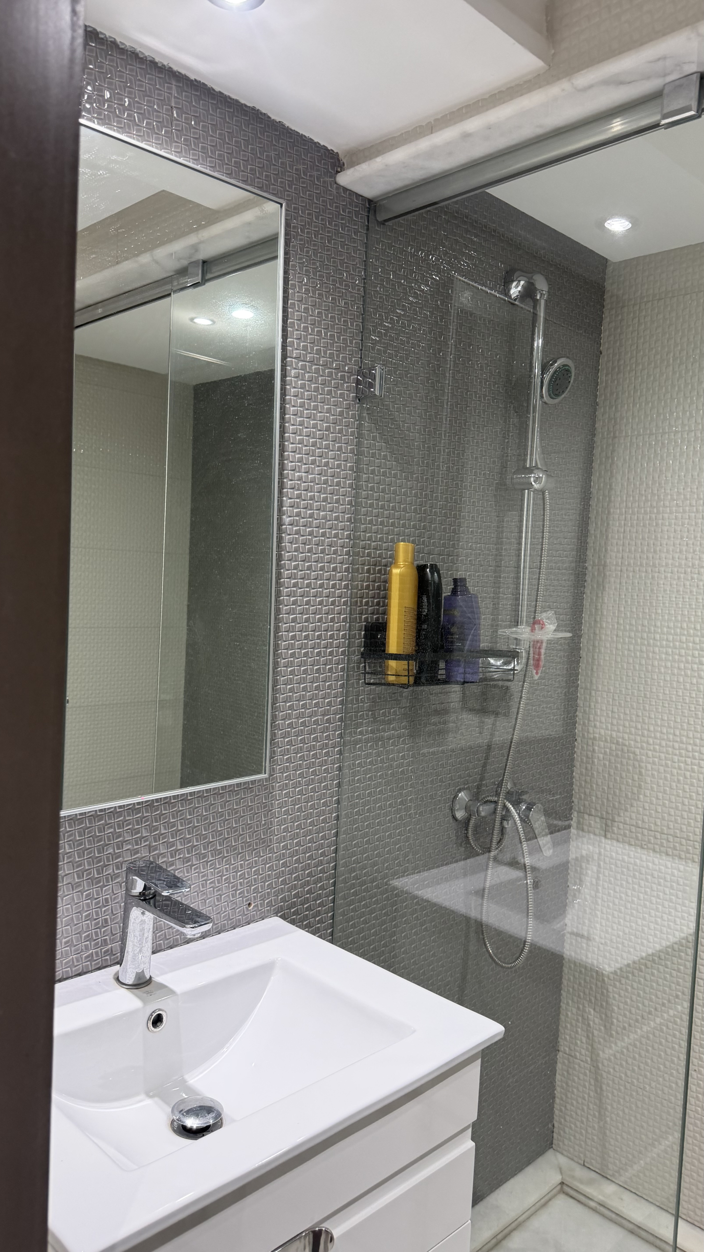 Centraal gelegen appartement — Lina, Avenue Moulay Ismail, Tanger — 101 m², 3 slpk