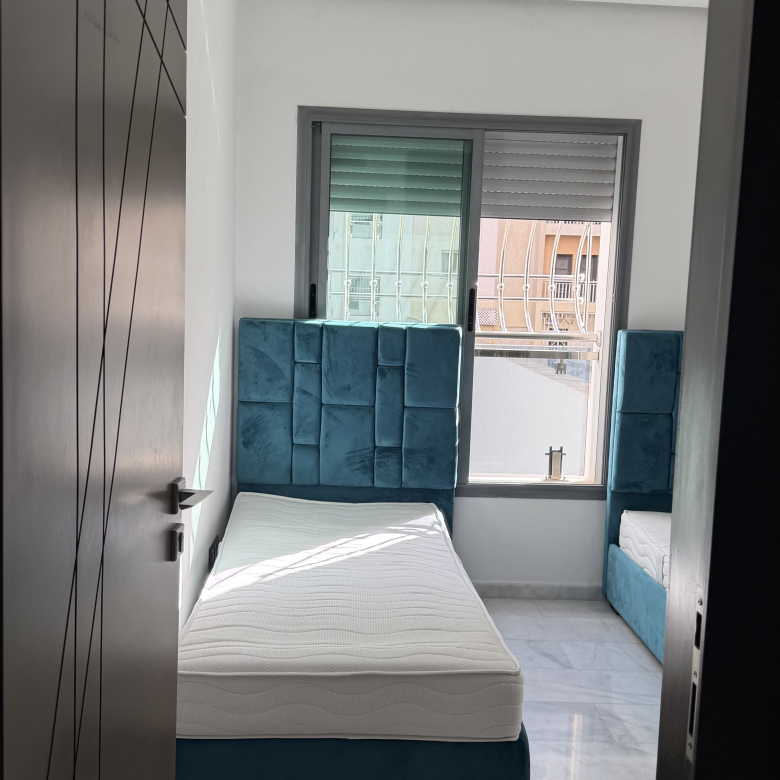 Centraal gelegen appartement — Lina, Avenue Moulay Ismail, Tanger — 101 m², 3 slpk