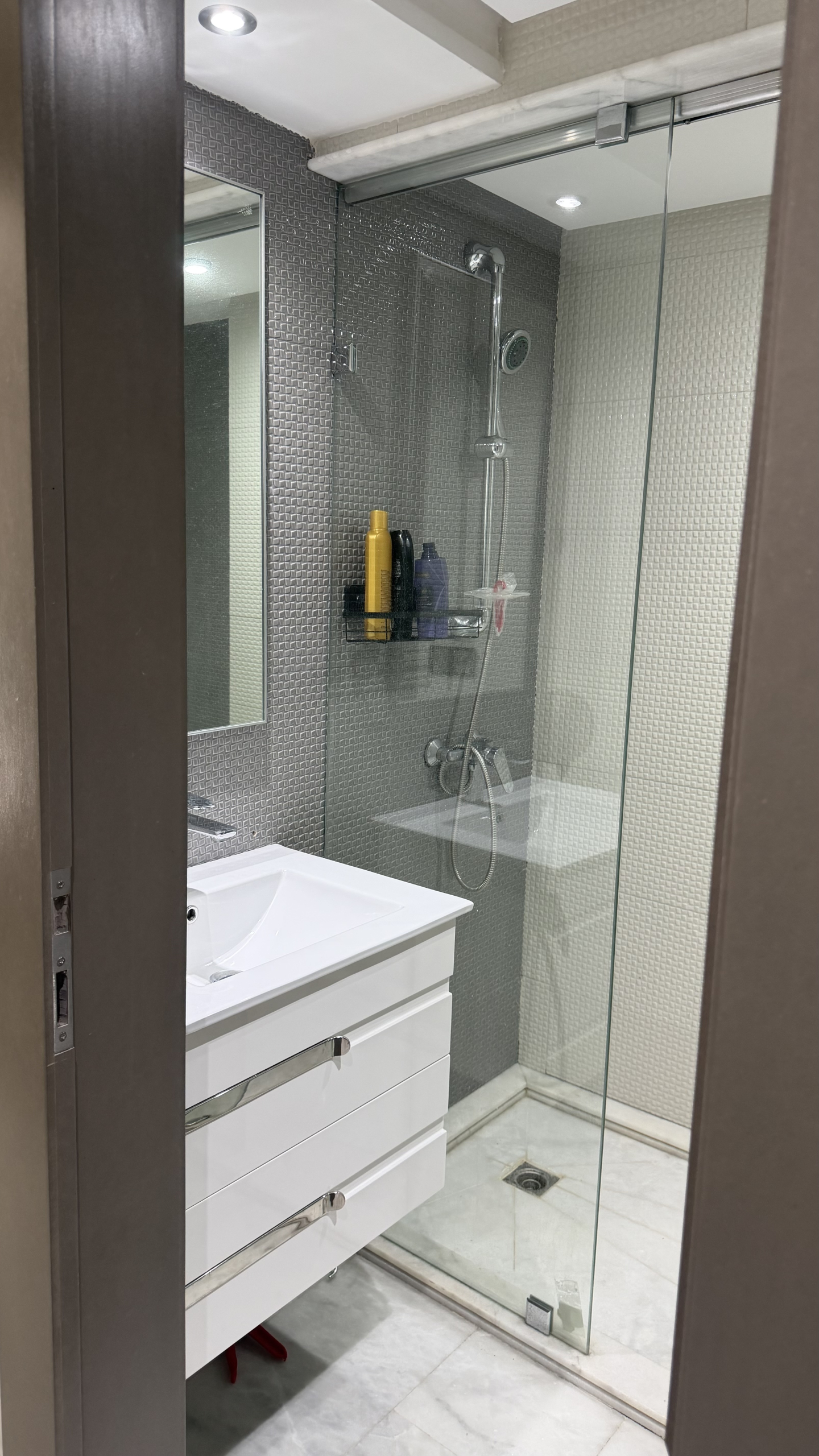 Centraal gelegen appartement — Lina, Avenue Moulay Ismail, Tanger — 101 m², 3 slpk