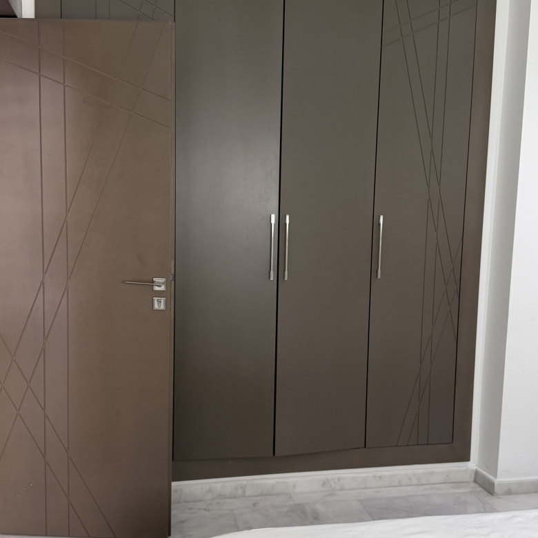 Centraal gelegen appartement — Lina, Avenue Moulay Ismail, Tanger — 101 m², 3 slpk