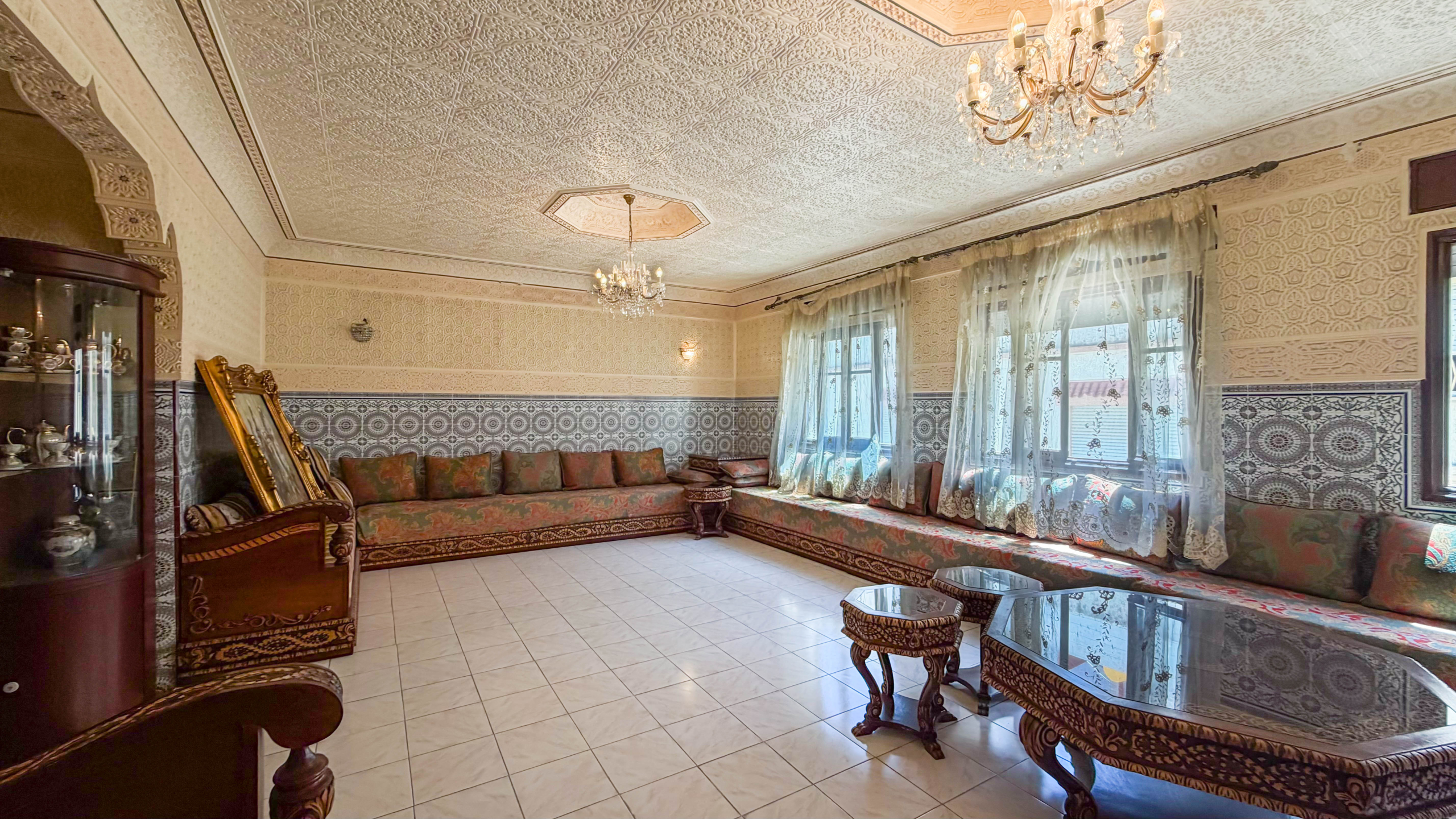 Gezinswoning met garage — El Mandar El Jamil, Drissia, Tanger — 285 m², 3 verdiepingen