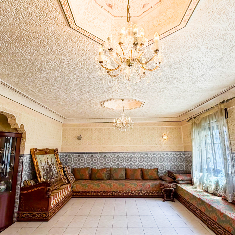 Gezinswoning met garage — El Mandar El Jamil, Drissia, Tanger — 285 m², 3 verdiepingen