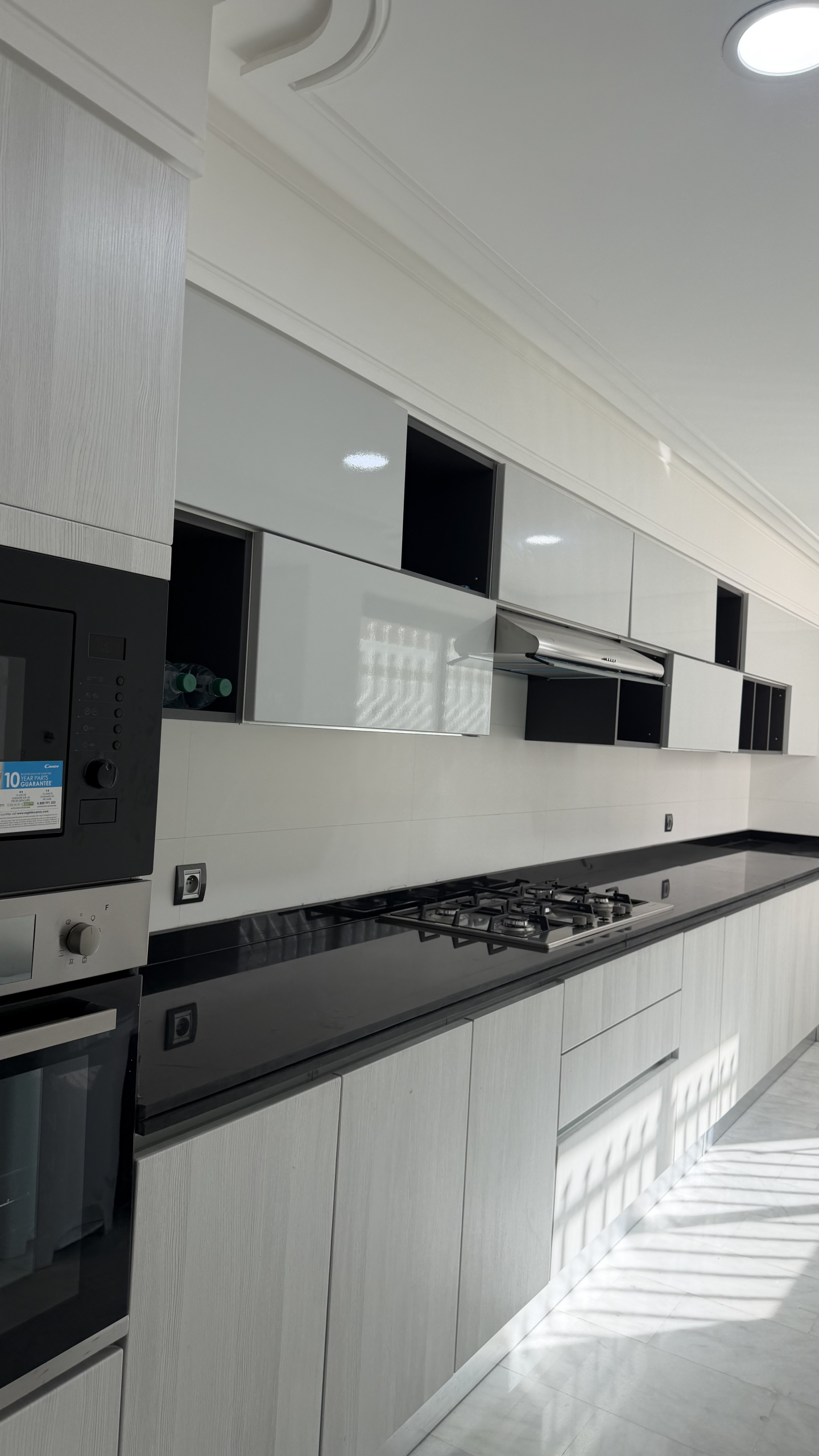 Centraal gelegen appartement — Lina, Avenue Moulay Ismail, Tanger — 101 m², 3 slpk