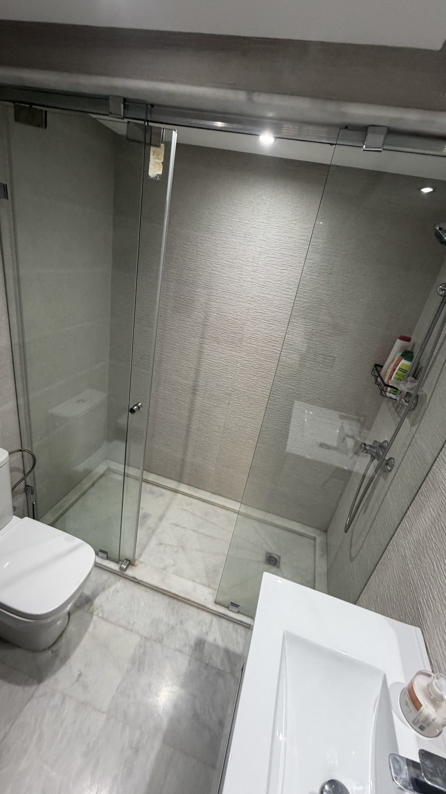 Centraal gelegen appartement — Lina, Avenue Moulay Ismail, Tanger — 101 m², 3 slpk