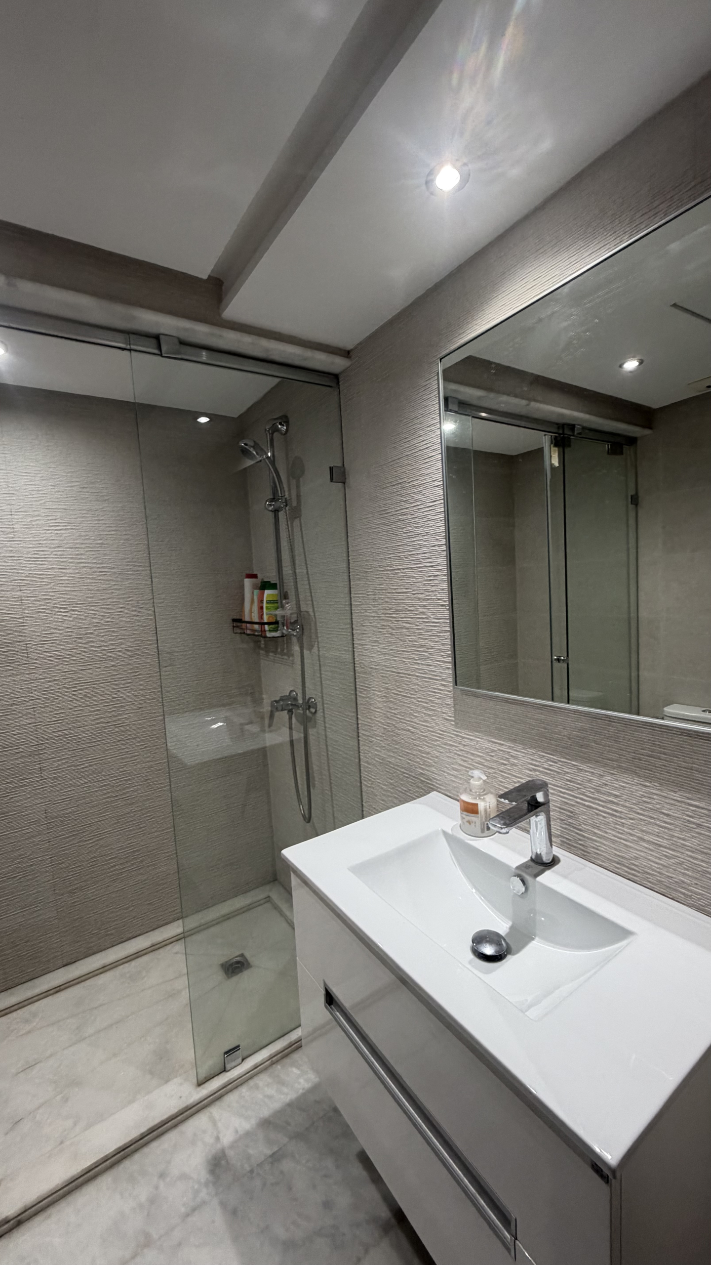 Centraal gelegen appartement — Lina, Avenue Moulay Ismail, Tanger — 101 m², 3 slpk