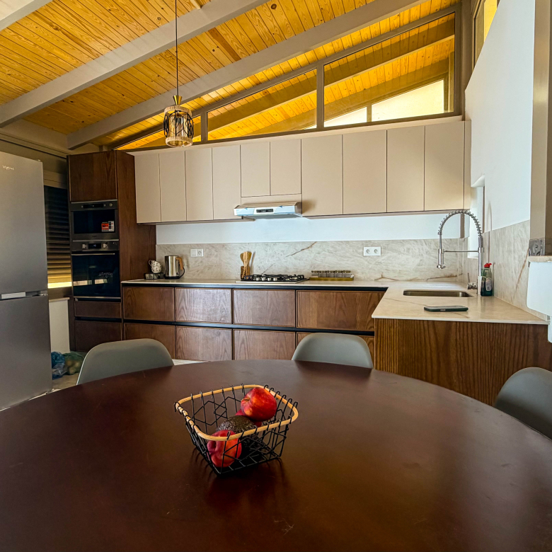 Ruim gezinsappartement — 100 m², 3 slpk, 2 badkamers, parking