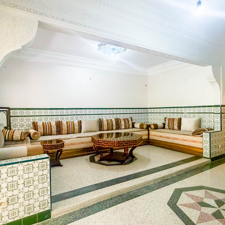 Gezinswoning met garage — El Mandar El Jamil, Drissia, Tanger — 285 m², 3 verdiepingen