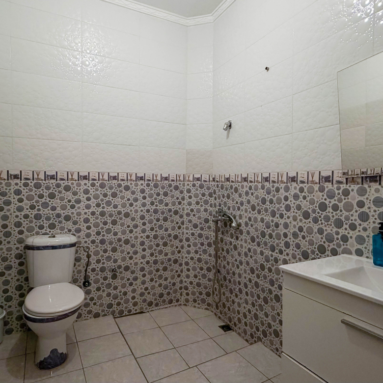 Gezinswoning met garage — El Mandar El Jamil, Drissia, Tanger — 285 m², 3 verdiepingen